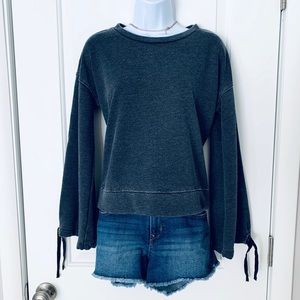 AEO tie-cuff dark gray crew neck sweatshirt Size S